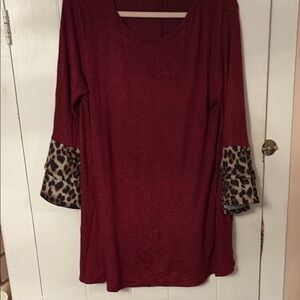 Women's Red Leopard Sleeve Dress Preowned XL